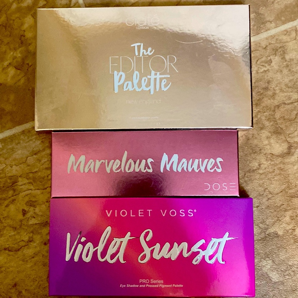 3 never opened beautiful eyeshadow pallets !